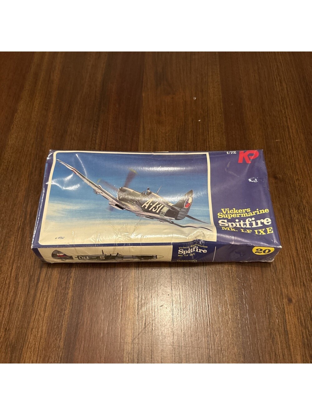 VINTAGE KP 1/72 VICKERS SUPERMARINE SPITFIRE Mk.LF.IXe #20  vintage